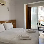 Ξενοδοχείο Cam