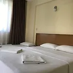 Cam