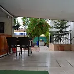 Ξενοδοχείο Cam *