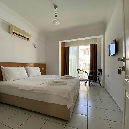 Cam Otel *