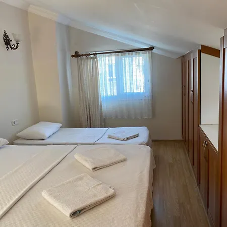 Otel Cam *