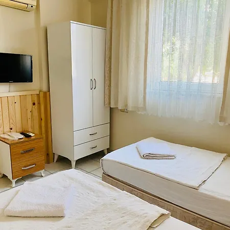 Cam Otel *