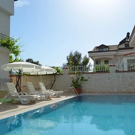 Cam Otel *