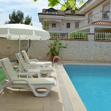 Cam Otel *