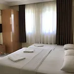 Cam