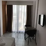 Ξενοδοχείο Cam *