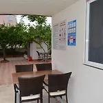 Ξενοδοχείο Cam *
