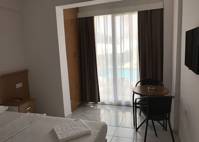 Hotel Cam *